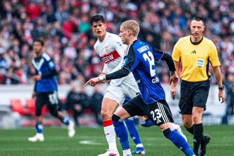 الدوري الألماني.. شتوتجارت يكتسح هامبورج برباعية ويتمسك بالمربع الذهي